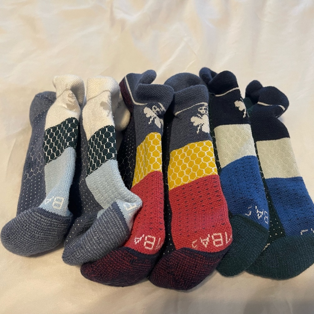 Lot of 3 pairs of Bombas ankle socks size Large